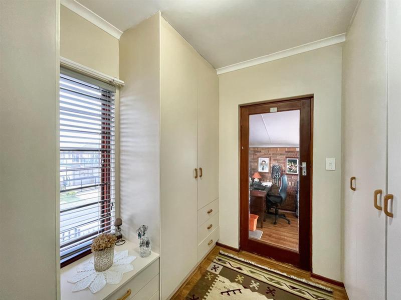 4 Bedroom Property for Sale in Tergniet Western Cape